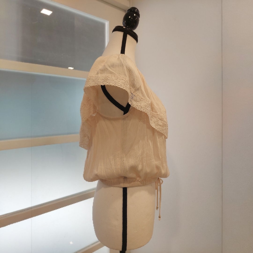 Cuess,Cream Cap Sleeve Blouse with Ruffled Tie Front - Picture 3 of 6